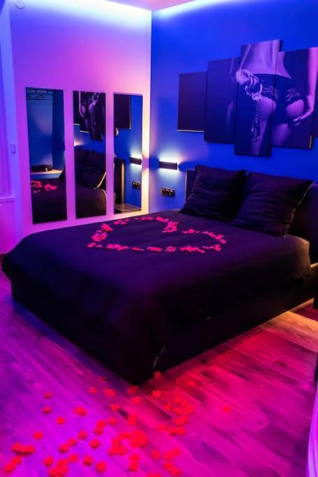Апартаменты Blue Night - Jacuzzi - Bord De Seine Корбей-Эссон Экстерьер фото