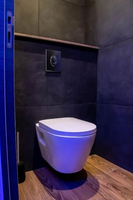 Апартаменты Blue Night - Jacuzzi - Bord De Seine Корбей-Эссон Экстерьер фото